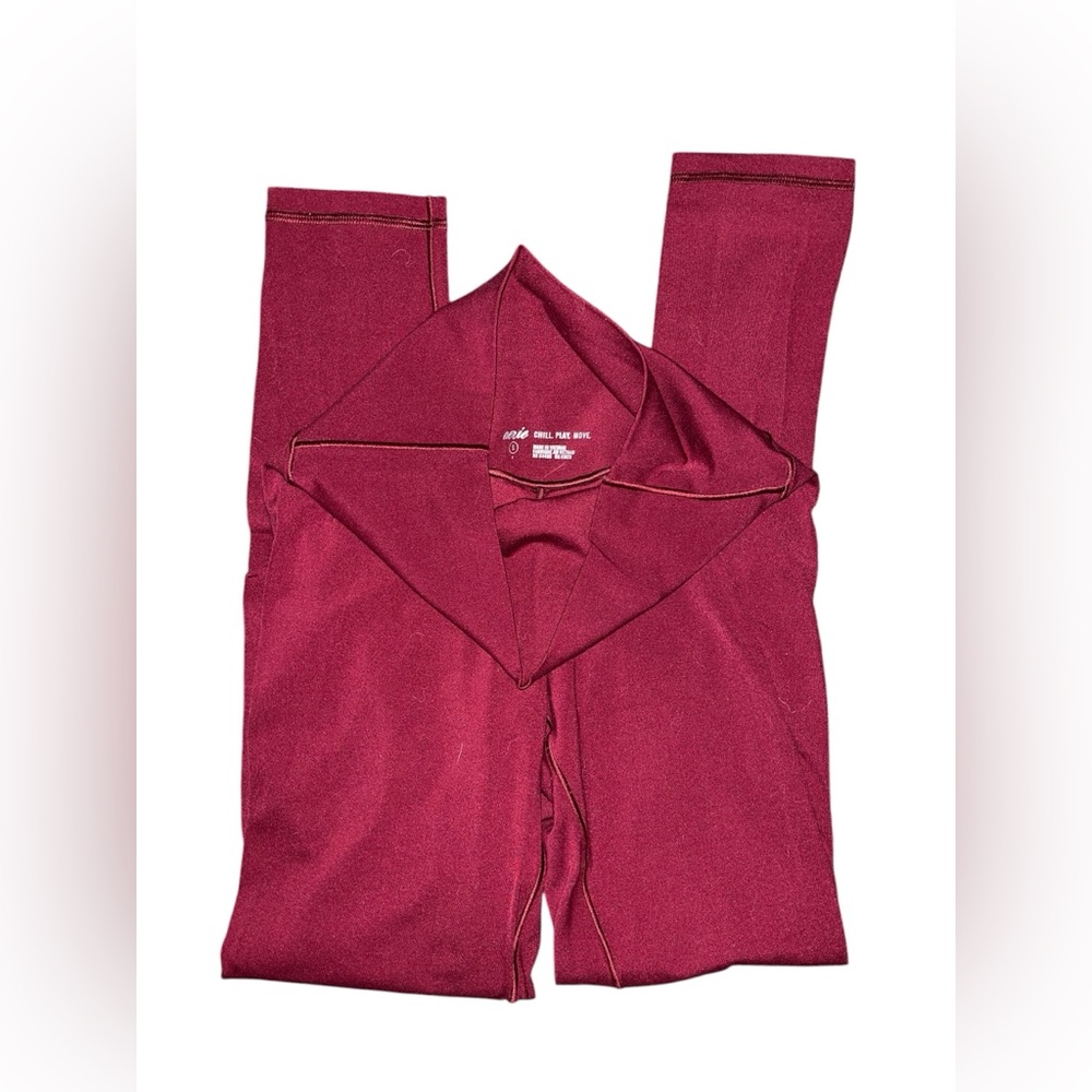 maroon aerie leggings